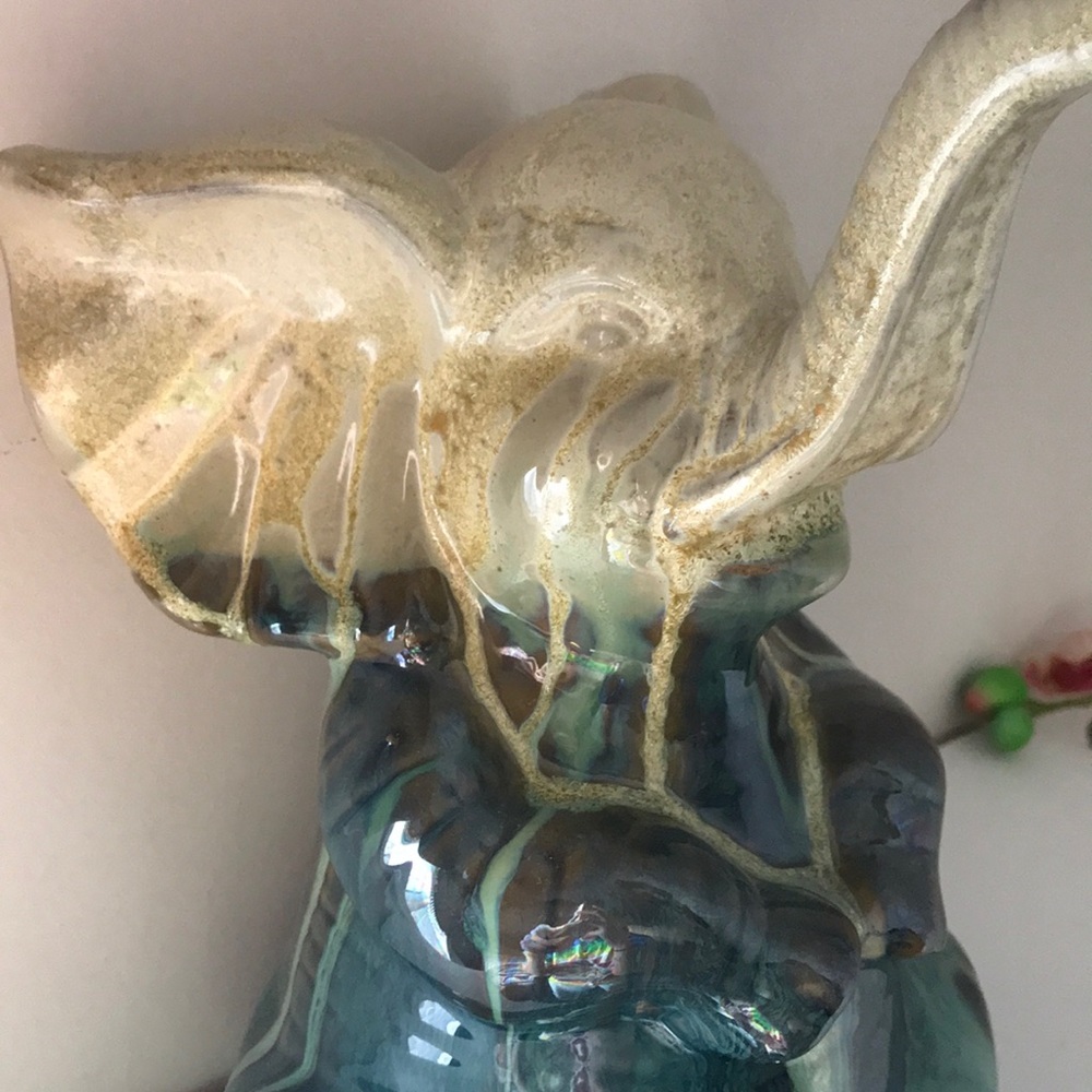 Elephant statue - Picture 2 of 2
